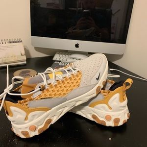 Nike React Serti Honeycomb. GOAT Worn twice. Size 11.0 AT5301 003